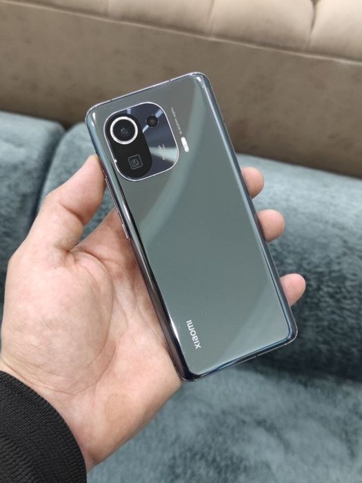 Xiaomi Mi 11 Pro 8+8/128gb flagman и iPhone 8