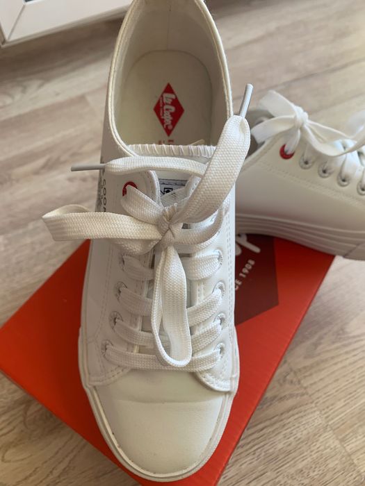 Продавам нови маратонки