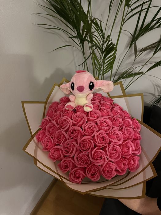 Buchet trandafiri sapun cu model/ initiala/ biletel personalizat