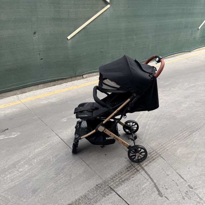 Коляска прогулочная