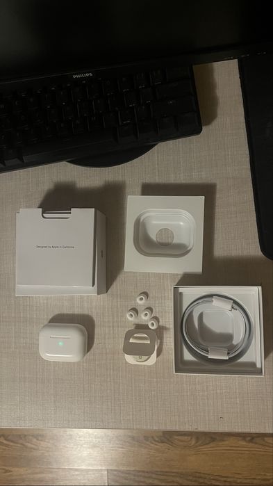 Продавам AirPods pro