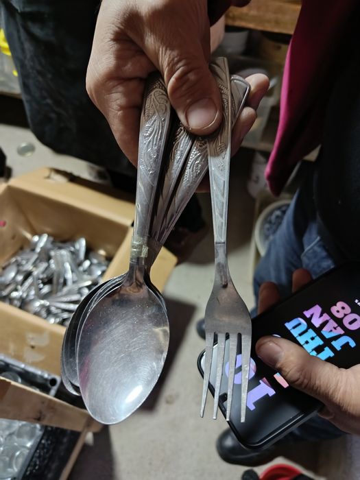 Продам ложки и вилки