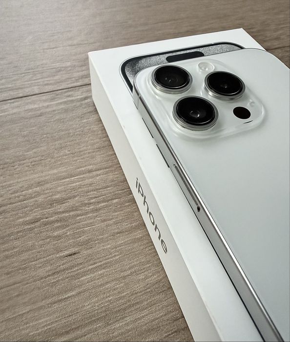 iPhone 15 Pro, 256 GB