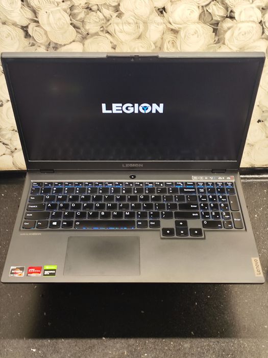 Display laptop gaming 144Hz Asus ROG, Acer nitro, Lenovo legion