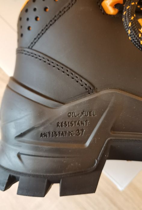 Работни обувки UVEX  Номер 37