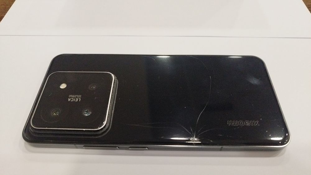 Xiaomi 14 pro  !!!