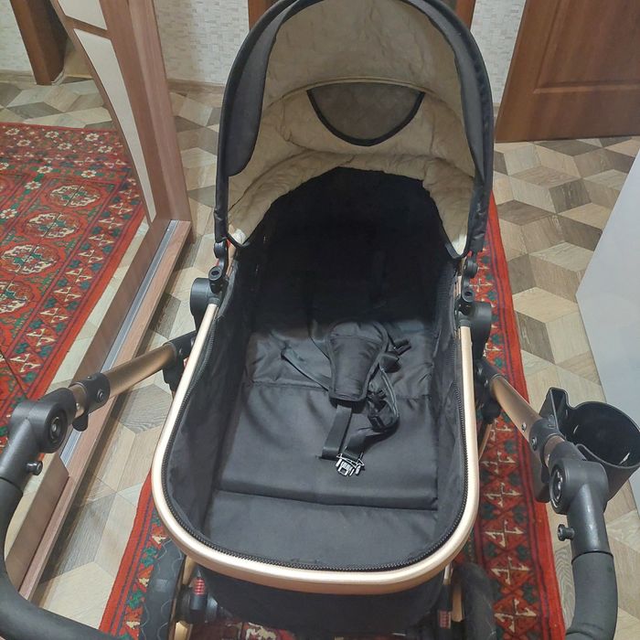 Детская коляска в отличном состоянии!