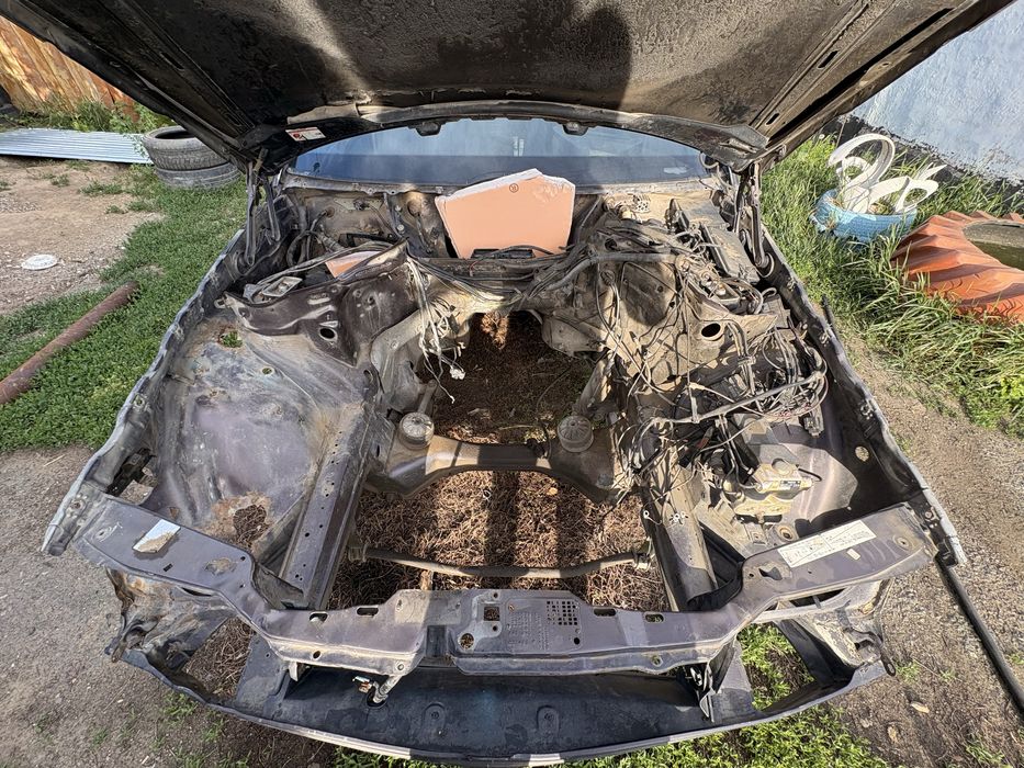 Мерседес 124 по запчастям