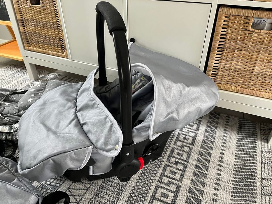 Столче за кола за новородено 0-6 м.