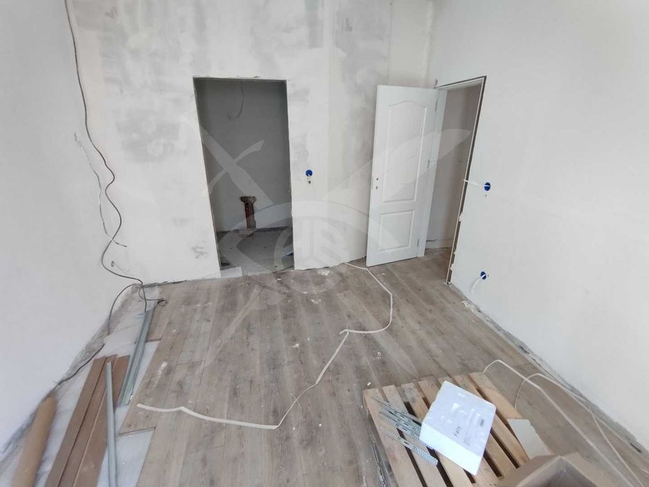 Продава се Тристаен апартамент в Варна, м-т Траката - 123 кв.м за 1505 €/кв.м - Снимка #5