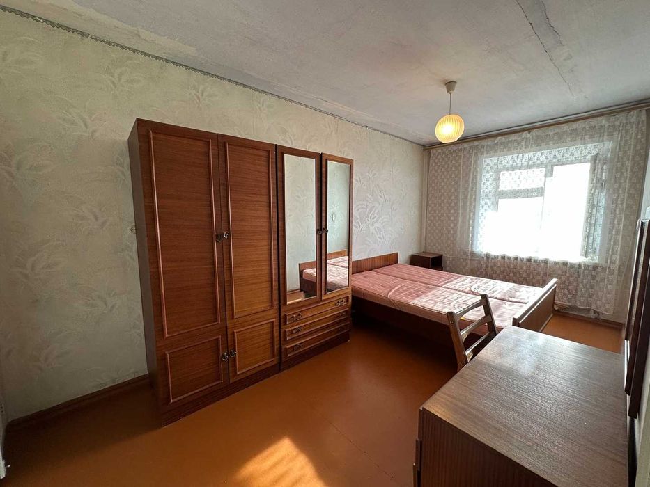 Продам 2ком  на Кривом магазине