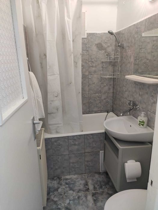 De inchiriat  , apartament 2 camere , Dupa Zid  , Medias , etaj 2