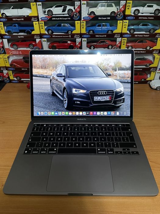 Macbook Pro 13 M1 - 16 CPU - 16 GPU - 16 RAM