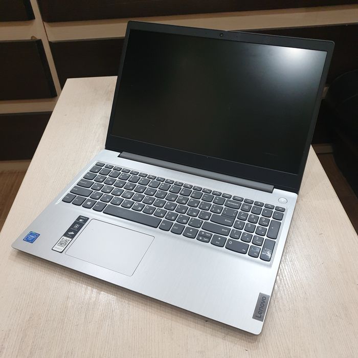 офисный ноутбук Lenovo IdeaPad 3