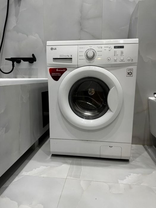 Продам стиральную машинку LG