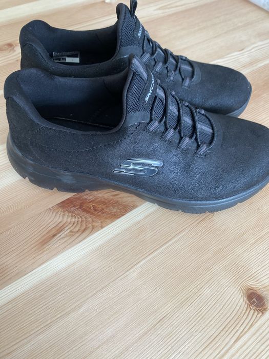 Продам кроссовки Skechers