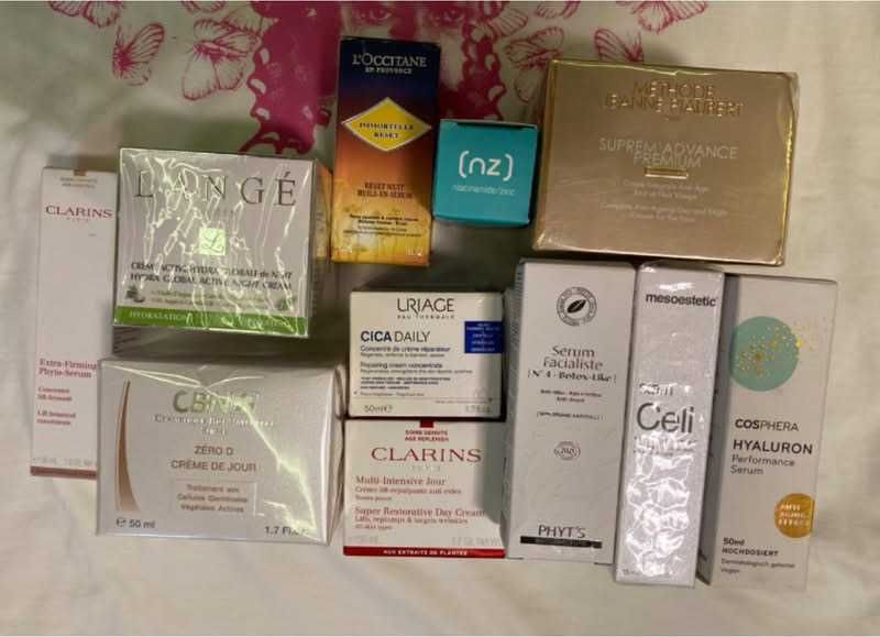 Козметика Козметични продукти Clarinse, Uriage, Lancome  - Нови