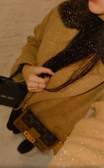 Пальто с натуральным мехом