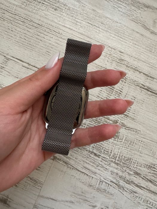 Apple Watch 11 GPS + Cellular, 42mm, Milanese Loop