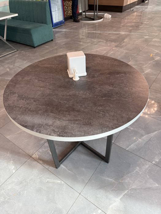 Столы для кафе/ресторанов