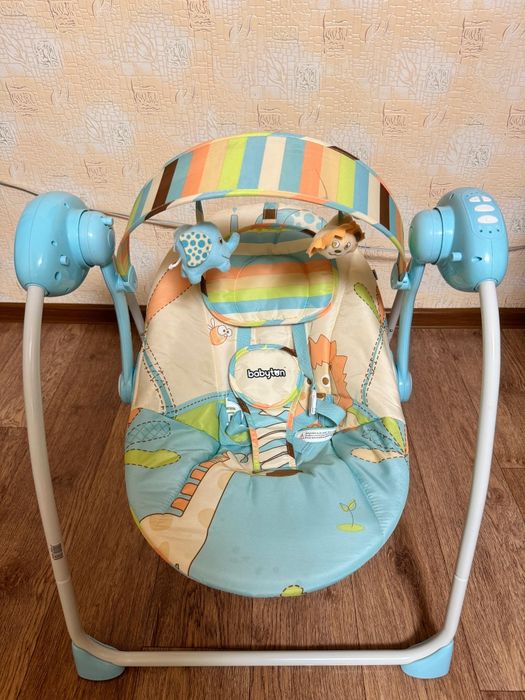 Продаю детскую электрокачелю