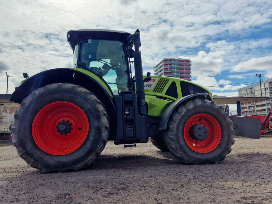 Tractor Claas Axion 950