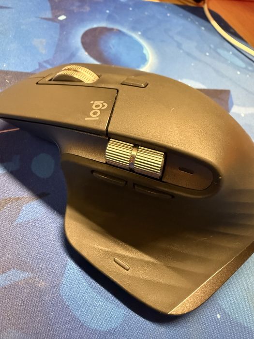 Kit Logitech MX Keys S Combo - Mouse MX Master 3S + Tastatura MX Keys S + Palmrest