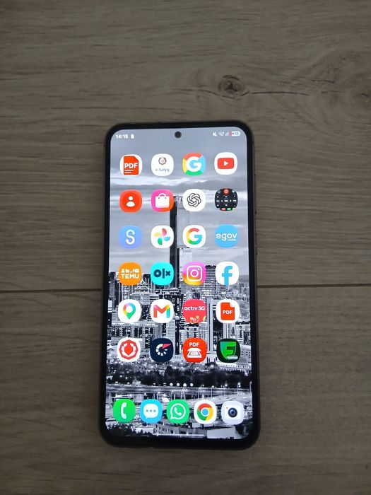 Продам Samsung s23 fe