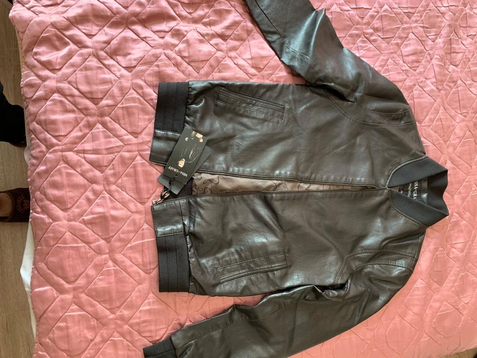 Продается кожаная куртка