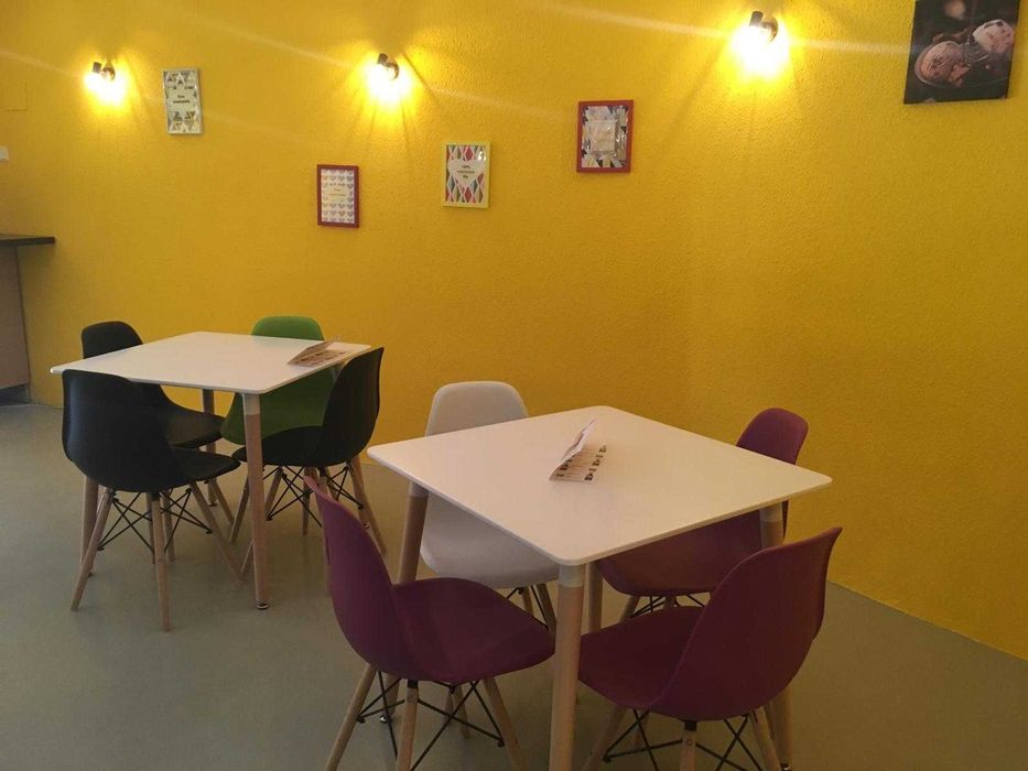 OFERTA, Lichidare STOC, Scaune Merlin polipropilena, picioare lemn