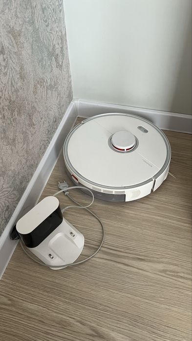Робот пылесос Roborock