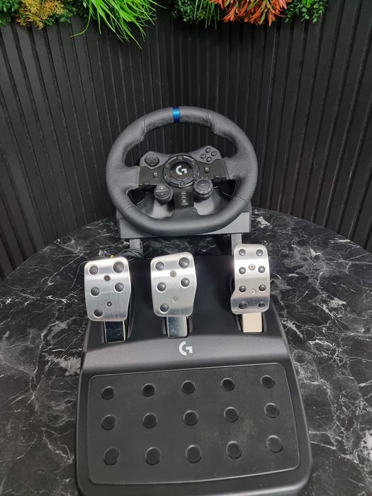 Noble Amanet - Volan Logitech G923