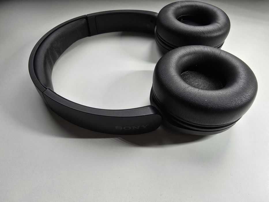 Нови слушалки Sony