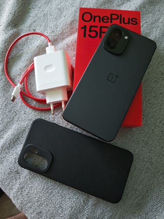 OnePlus 15R, Чисто нов, Пълен комплект