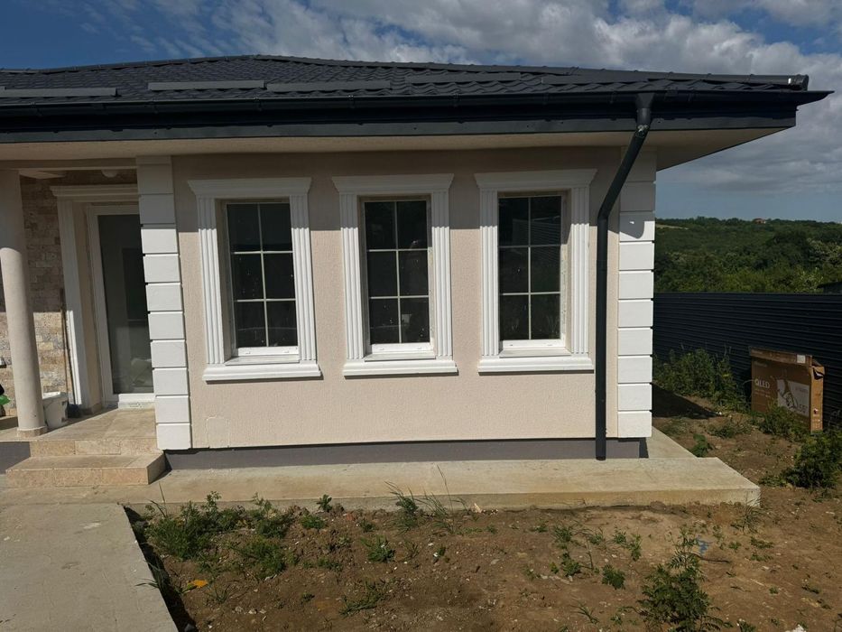 Casa plan parter 95 mp,HLINCEA,teren 340 mp.