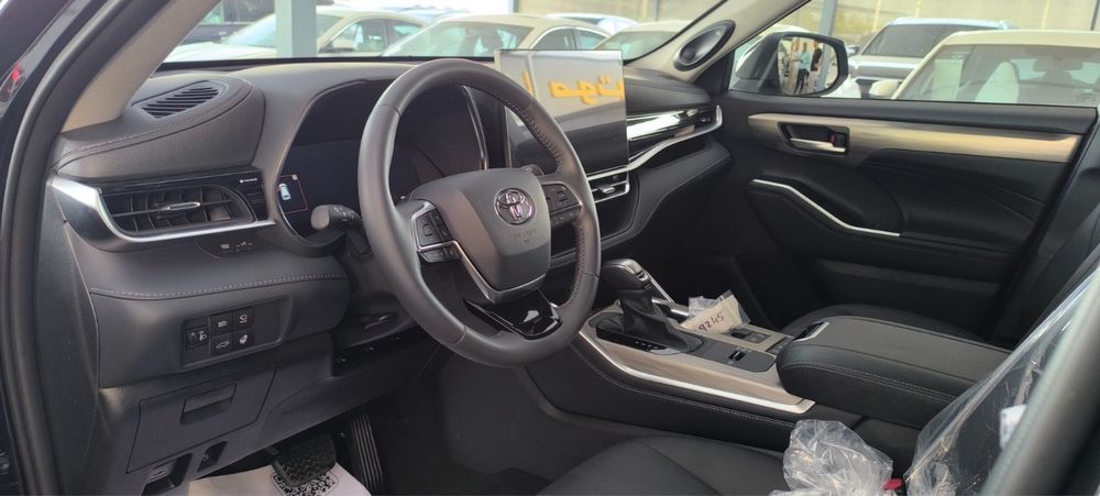Tayota haylandir 2026 model haybrit 2,5 L  наличе ташкент