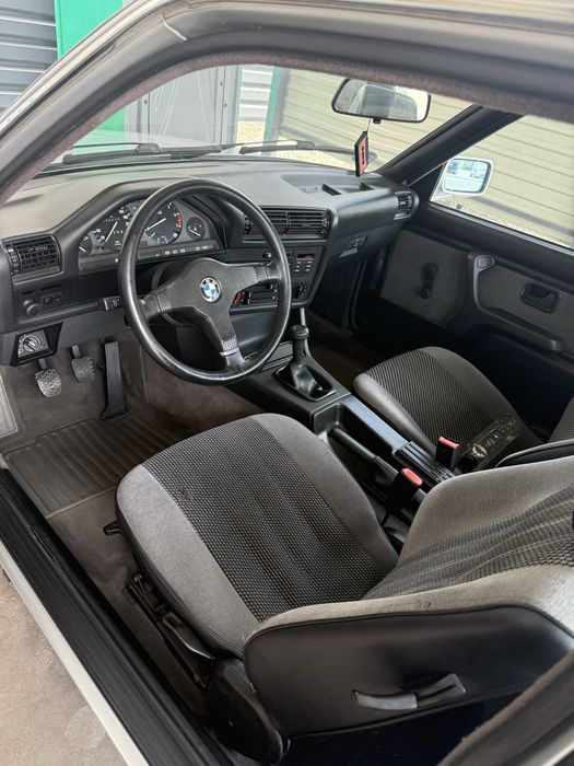 Vand bmw e30 coupe 1.8i