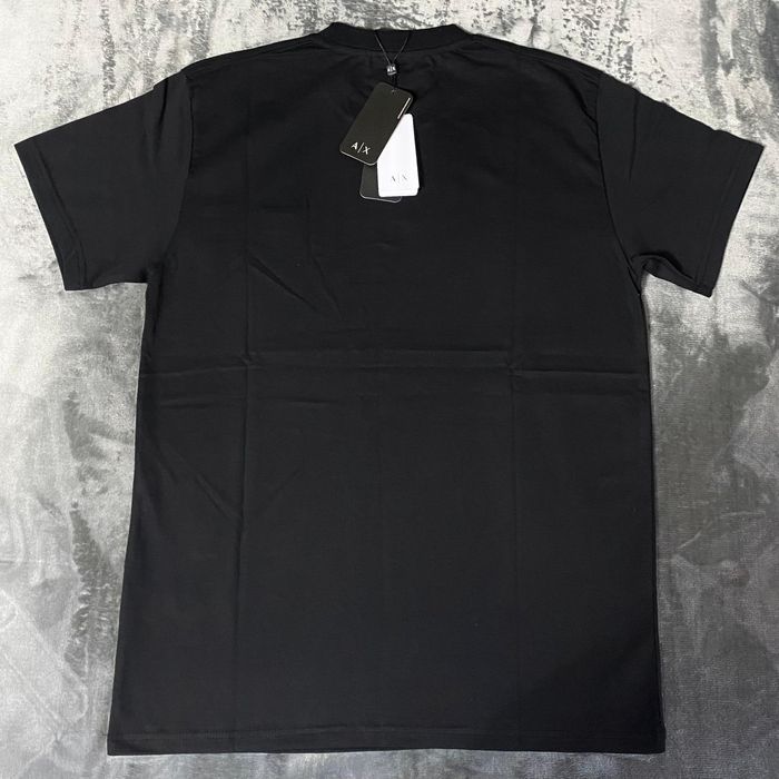 Vand tricou nou de barbati Armani Exchange