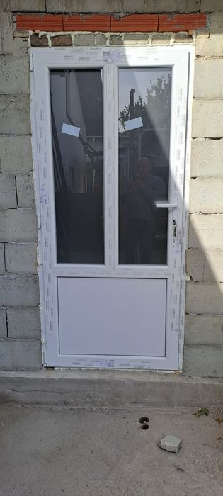 Oferte la termopan Ușă