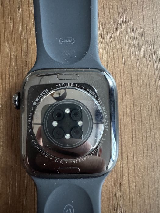 Apple Watch Series 11 (46mm, Titanium, GPS + Cellular) – нов на 3 месеца