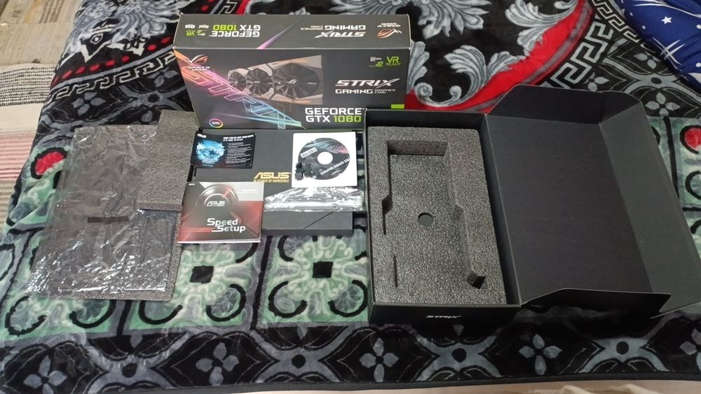 gtx ASUS ROG STRIX 1080 box + pastă / paduri noi