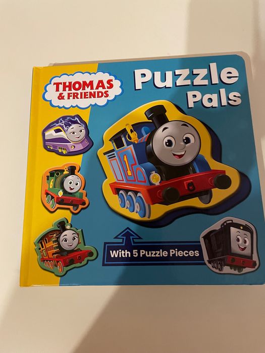 Vând carte puzzle Thomas ediție limitata