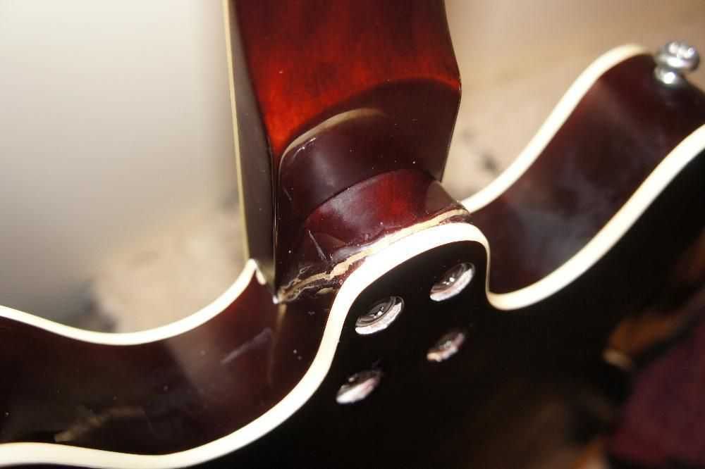 Chitara hollowbody/semiacustica Eastwood Guitars Airline