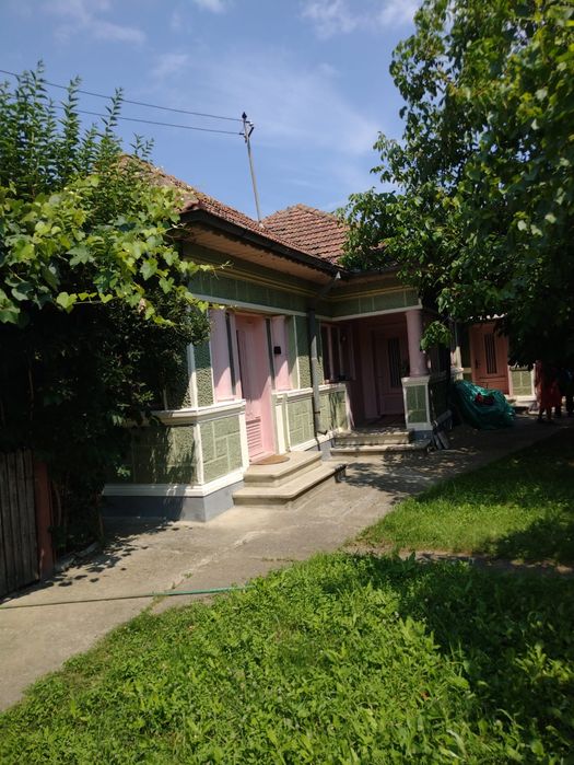 Casă de vânzare an 1972