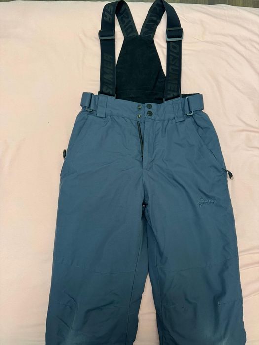 Продам детский зимний костюм.