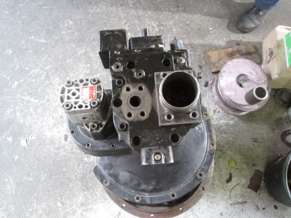 Pompa dubla Hydromatik A8VTO107LG1DS