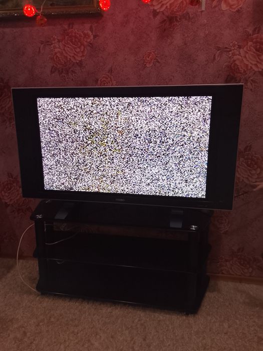Продам телевизор