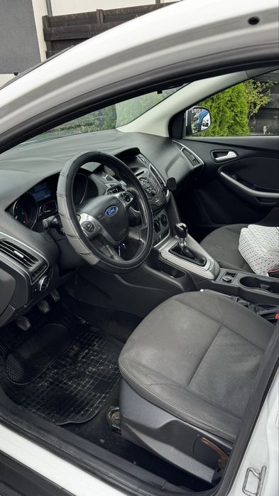 FORD Focus 2013 — imagine 5