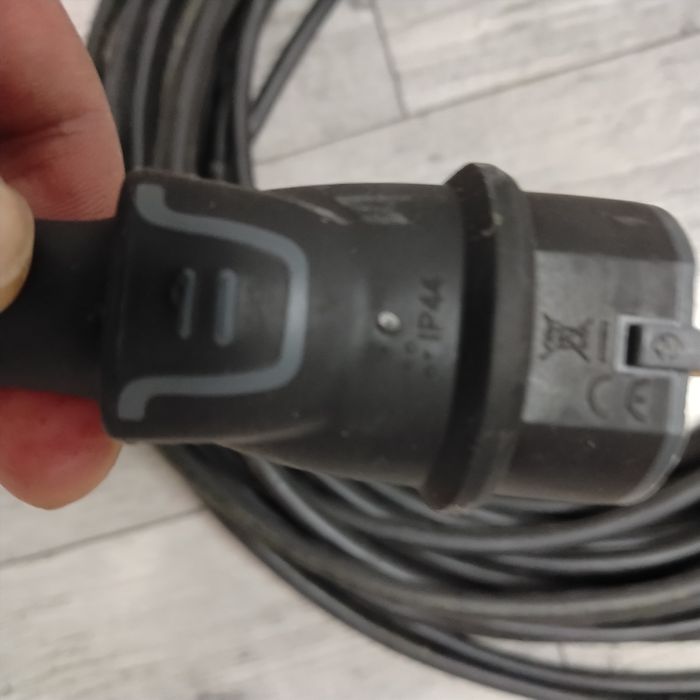 Prelungitor 30 M din  cablu RV-K 3×2,5mm cu ștecher și priza legrande cu  IP 44