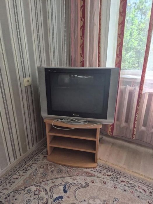 Продам легендарный телевизор Panasonic Tau (ЭЛТ) в отличном состоянии!